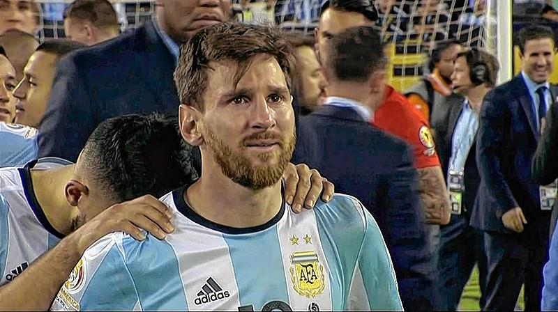Messi chorando